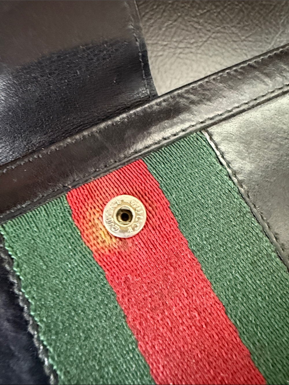 Gucci Black Leather Wallet with Green and Red Stripe and Gold Snap - Picture 2 of 5